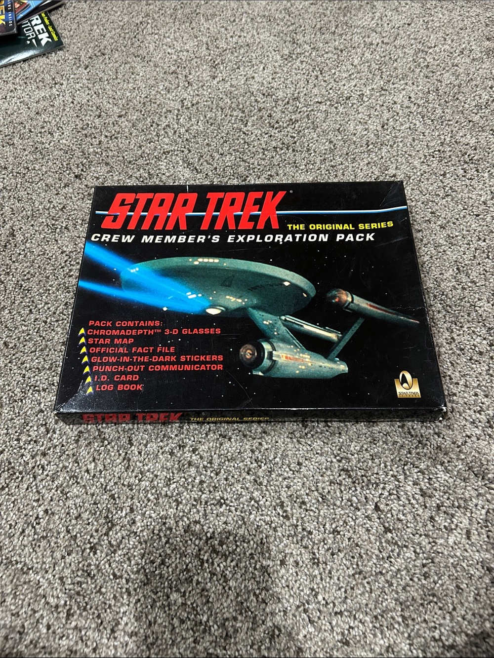 Star Trek Crew Member's Exploration Pack – Black Box with USS Enterprise Artwork